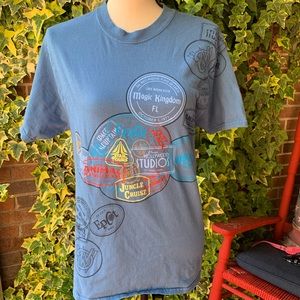 🧡50%!off bundles! Disney Parks t-shirt